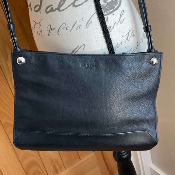 Like new Rag & Bone Black Compass Crossbody Bag or Clutch w/ Cards & dust bag! - Picture 6 of 13